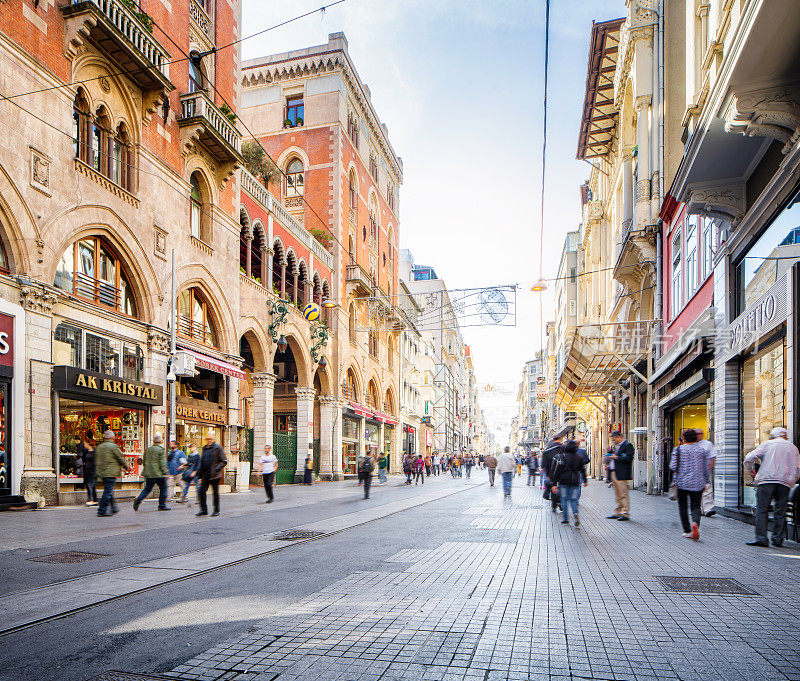 土耳其伊斯坦布尔白天购物街Beyoglu Istiklal